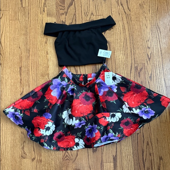 B Darlin Black and Floral Prom Dress - Picture 1 of 7